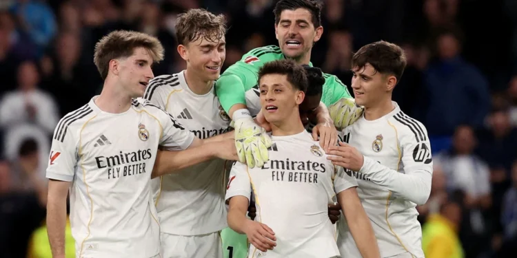 Barca maintain La Liga lead after win