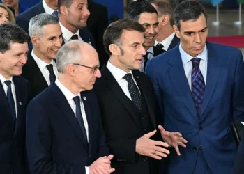 EU leaders for de-escalation