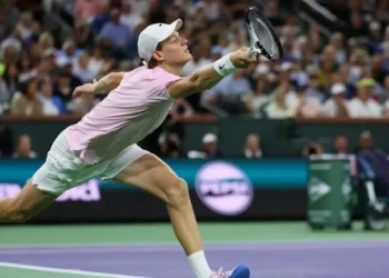 Jannik Sinner Beats Joao Fonseca to Reach Indian Wells Quarters