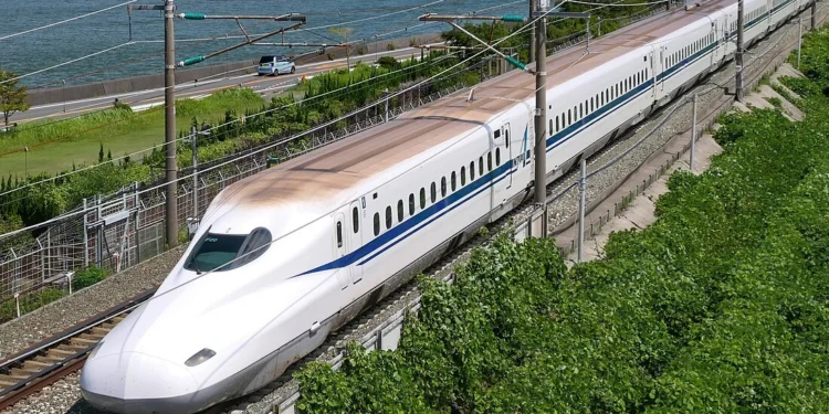 मुंबई-अहमदाबाद बुलेट ट्रेन