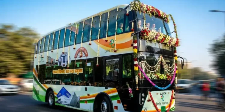 डबल डेकर बस