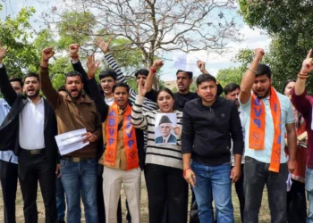 जम्मू विवि में जिन्ना, सैयद व इकबाल को सिलेबस से हटाने की सिफारिश