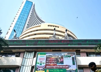 Centre clears 288 shipbuilding contracts worth Rs 19,748 cr