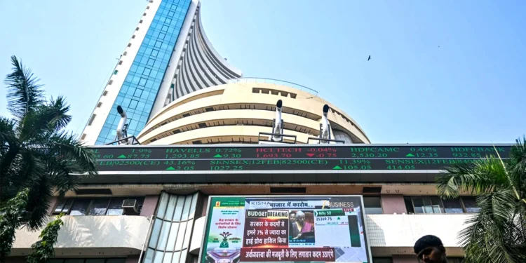 Centre clears 288 shipbuilding contracts worth Rs 19,748 cr