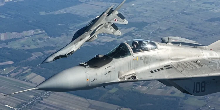 वायुसेना प्रमुख ने भरी मिग-29 में उड़ान