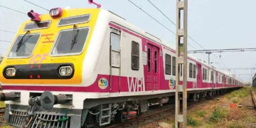 मुंबई लोकल में बढ़ेगी क्षमता, नई ईएमयू में 1500 ज्यादा यात्री