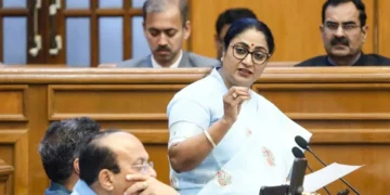 दिल्ली बजट 2026-27: 1.03 लाख करोड़ का ग्रीन बजट, महिलाओं, स्वास्थ्य और इंफ्रास्ट्रक्चर पर फोकस