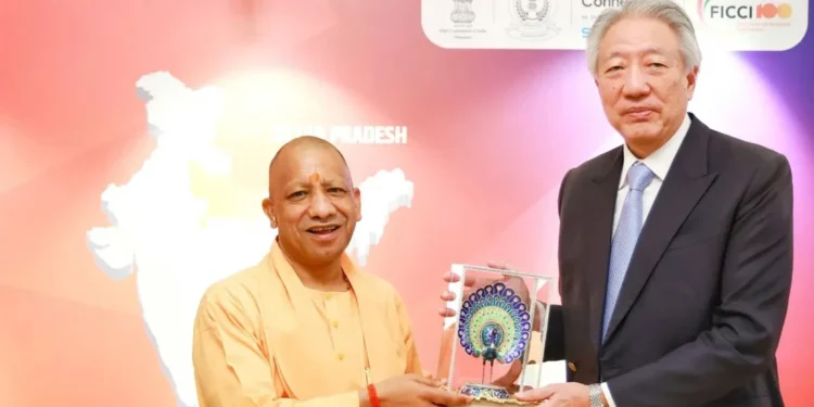 टेमासेक संग यूपी में 1000 करोड़ निवेश पर चर्चा