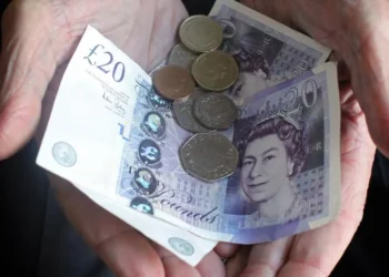 British households face income squeeze