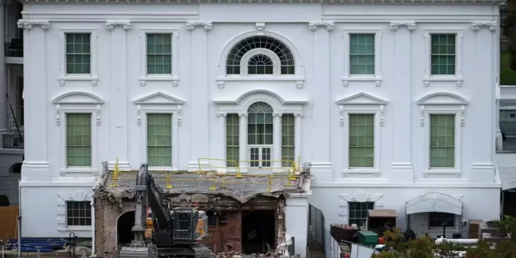 Govt defends ballroom project