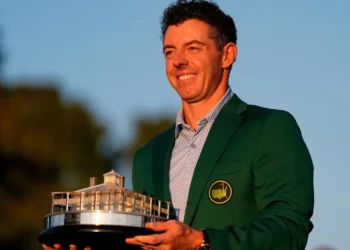McIlroy clinches second Masters title