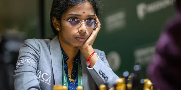 R Vaishali qualifies for World title playoff