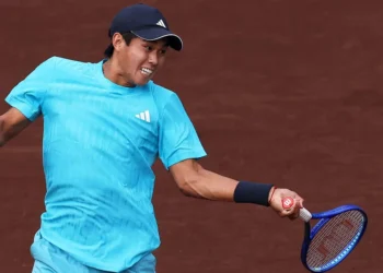 Tien marches into Houston quarter-finals