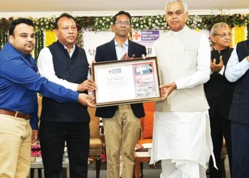 अपनी और दूसरों की उन्नति के लिए कार्य करना ही सच्ची मानवता : राज्यपाल आचार्य देवव्रत