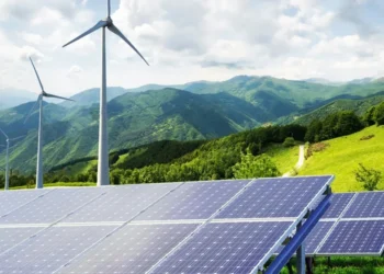 India’s Renewable Energy Capacity Soars, Coal Still Dominates