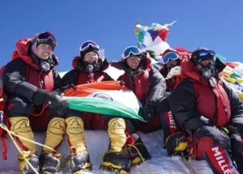 All-women ITBP team scale Mount Everest