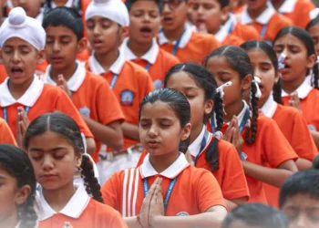 Vande Mataram singing mandatory in Bengal schools