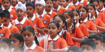 Vande Mataram singing mandatory in Bengal schools