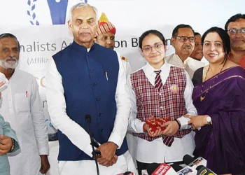 घाटे का सौदा नहीं 'नेचुरल फार्मिंग', केंद्र को भेजा गुजरात मॉडल: आचार्य देवव्रत