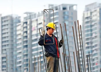 Crisis and Shifting Trends Upend China's Housing Market