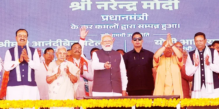 यूपी के सबसे लंबे एक्सप्रेसवे से बहेगी निवेश, सपनों, अवसरों और विकास की गंगा
