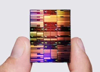 IBM unveils world's first sub-1 nano chip tech