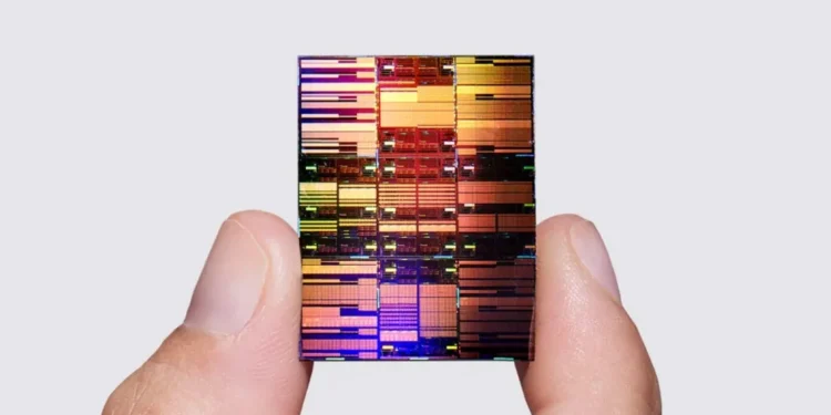 IBM unveils world's first sub-1 nano chip tech