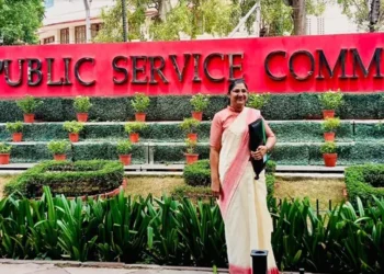 सुनीता जाट राजस्थान के भीलवाड़ा जिले के छोटे से गांव सुवाणा में पली-बढ़ीं।