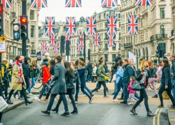 uk-higher-education-indian-students-top-10-mistakes-to-avoid-british-culture