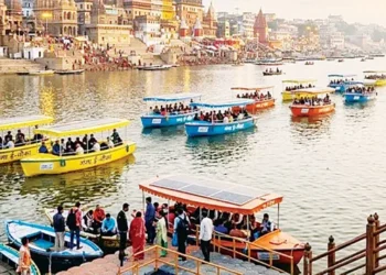 varanasi-ganga-river-one-hundred-electric-boats-launch-cng-conversion-plan