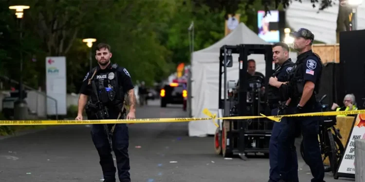 2 killed in mass shooting during US food festival