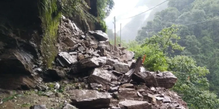 Char Dham Yatra suspended amid heavy rainfall