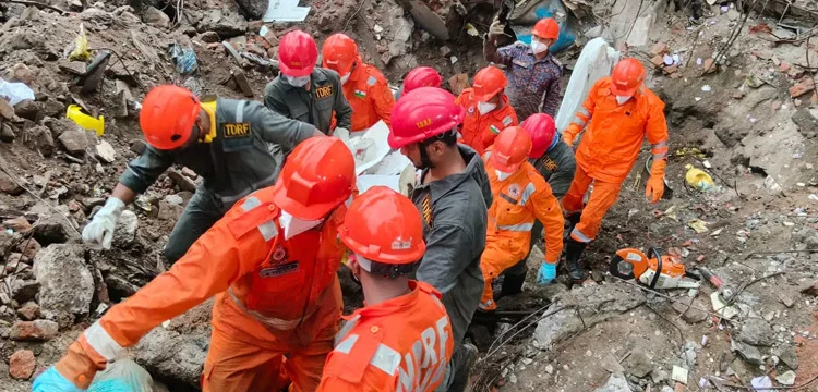 Death toll rises to 9 in Thane building collapse