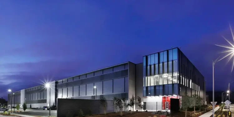 Equinix to Build Two Data Centers in Cape Town Despite Water and Power Concerns