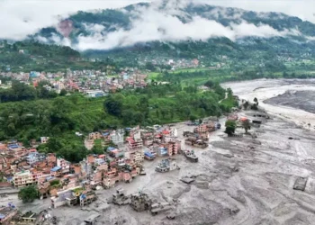 Himalayan glacier collapse flash flood