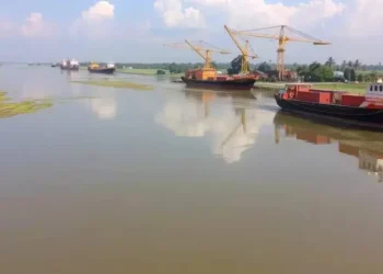 Brahmaputra opens waterway to Bangladesh