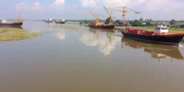 Brahmaputra opens waterway to Bangladesh